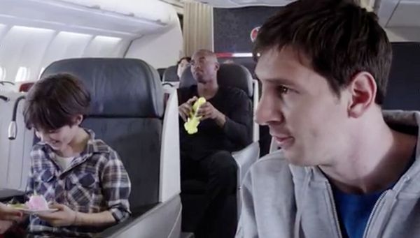 Bryant VS Messi : le choc des titans dans un avion Turkish Airlines