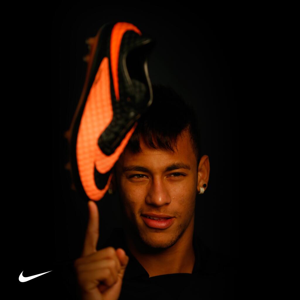 Neymar et les Nike Hypervenom