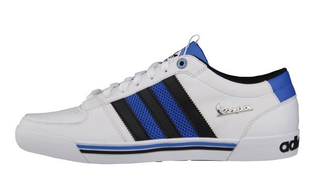 Les Adidas x Vespa Lx-Low couleur noir, bleu et blanc