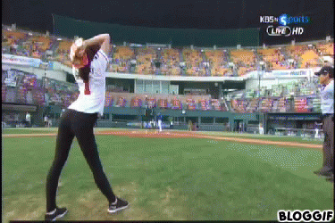 Baseball : premier run insolite d'une gymnaste Sud-Coréenne