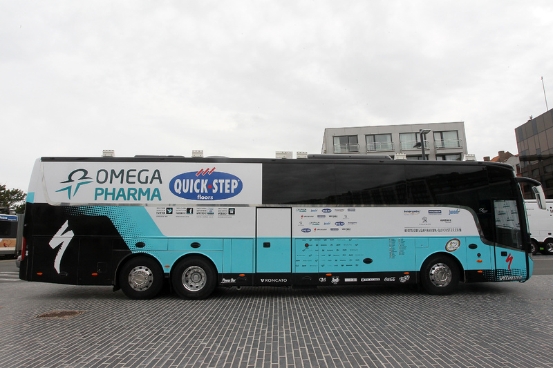 Vue extérieur du bus du team Omega Pharma Quick Step