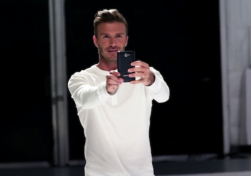 David Beckham joue de la musique avec ses pieds