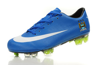 Manchester City passe de Umbro à Nike