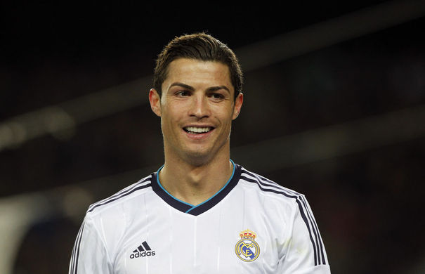 Cristiano Ronaldo, joueur du Real Madrid, équipe la plus chère du monde