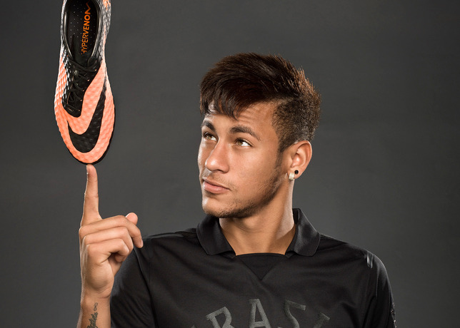 Nike Hypervenom : Neymar dévoile les nouveaux crampons