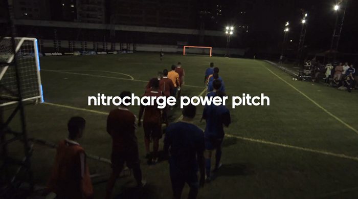 Nitrocharge Power Pitch : courez et illuminez le stade !